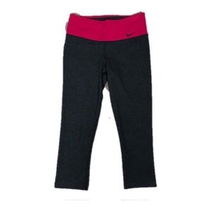 Nike Dri-Fit Capri Leggings Size XS